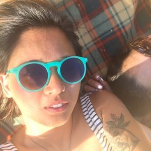 Meet your Posher, Charlene